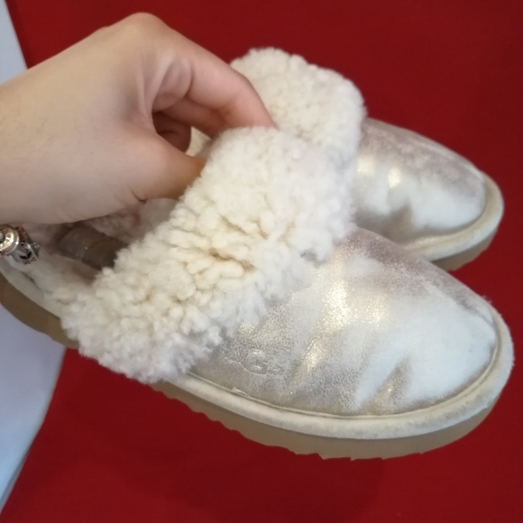Ugg slippers - Picture 9 of 9